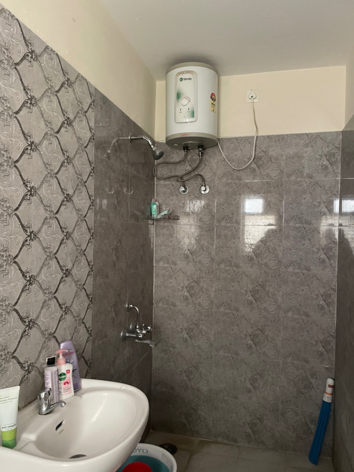 https://s3.ap-south-1.amazonaws.com/fmr.prod.media/zrpdk-1707545982301-47220