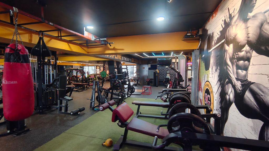 SG Fitness - Oshiwara photo 6