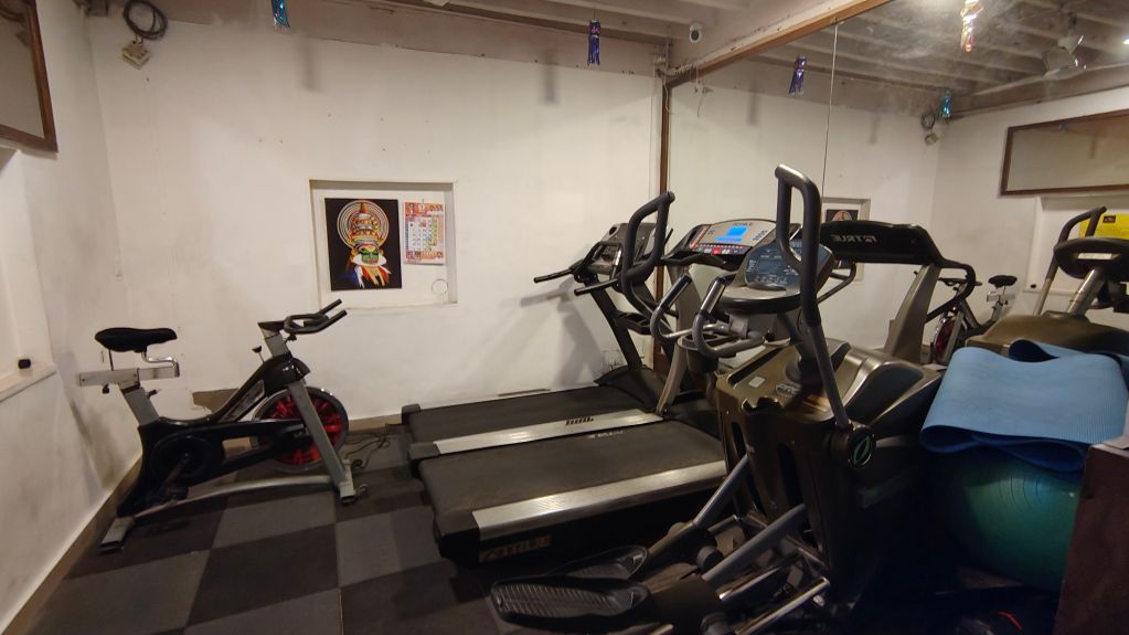 Iron Universal Gym photo 7