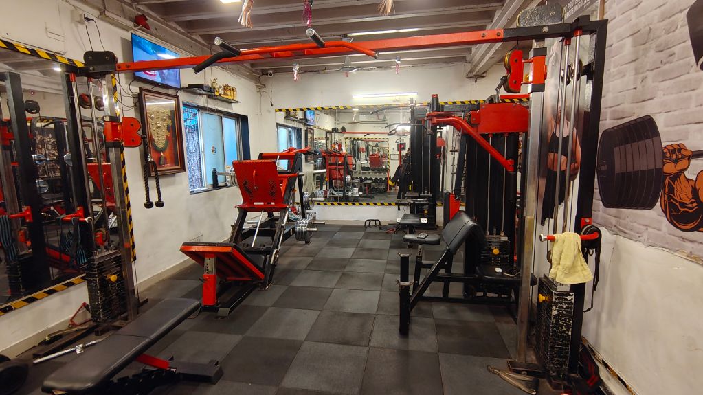 Iron Universal Gym photo 6