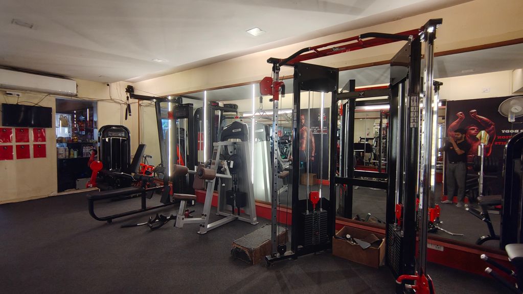 HR Fitness CrossFit Gym photo 5