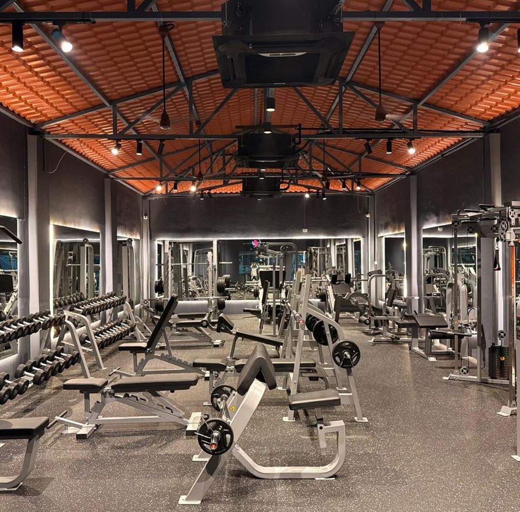 Roar Fitness Oshiwara