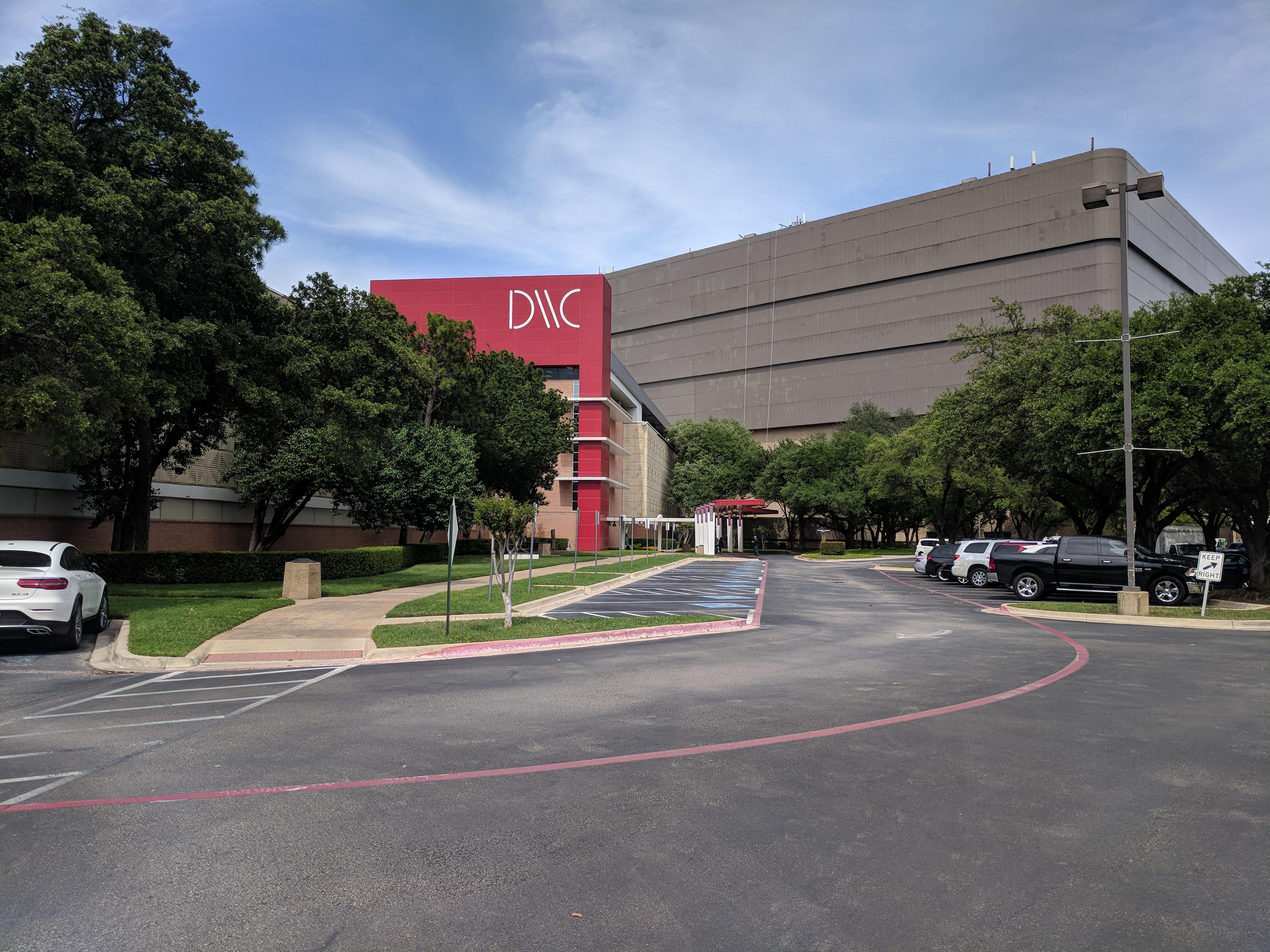 Dallas Market Center Logo