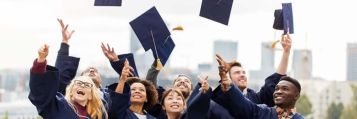 What are the advantages of studying in Dubai