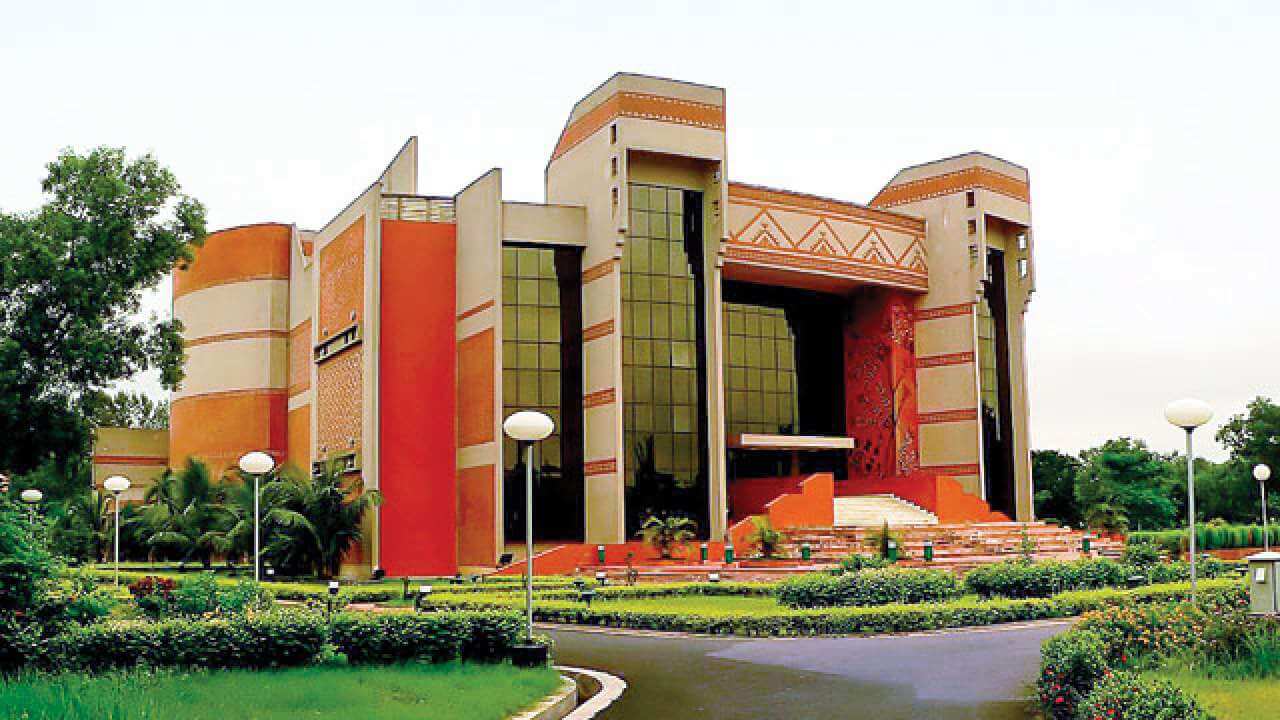 IIM Kolkata, top mba university in india