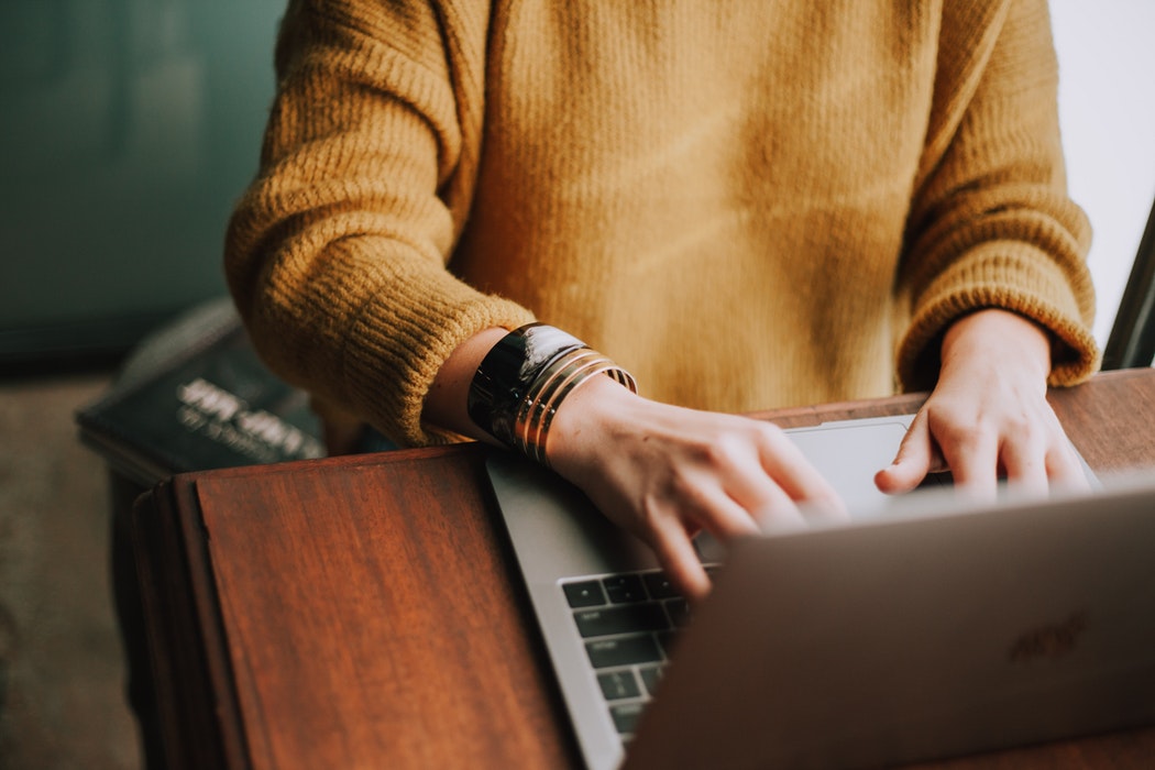 WOWGrade Scholarship for Writing Enthusiasts