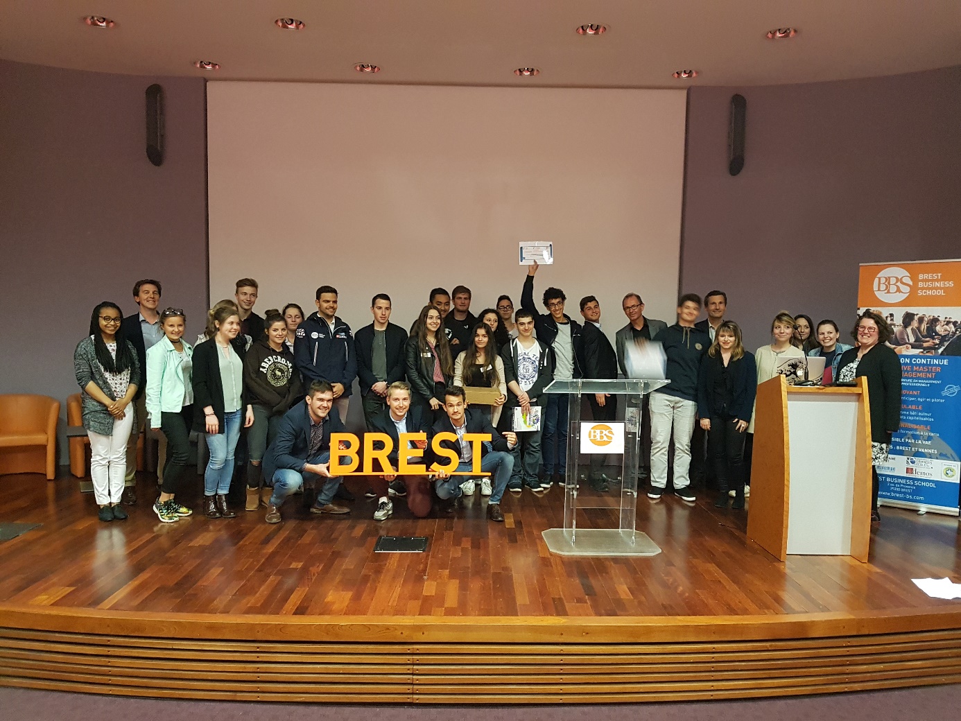 Masters in International Business Scholarship