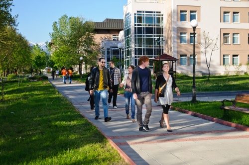 Victoria Pavlova Entwistle Endowed Scholarship