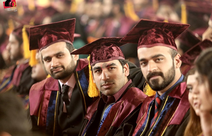 Merit Scholarships for MS and MPhil Students by Faculty of Arts and Social Sciences