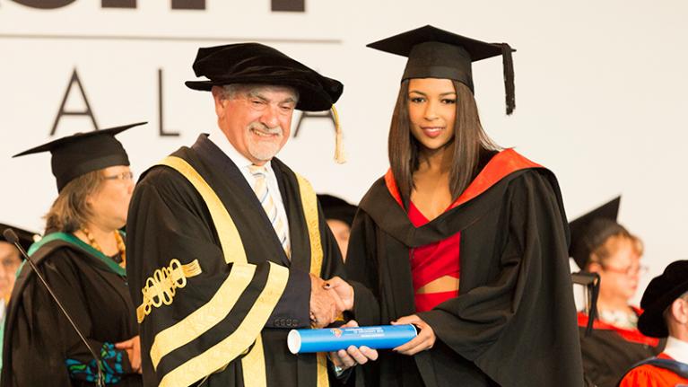 Alumni Advantage Scholarships