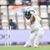 Sunil Gavaskar wants Virat Kohli to emulate Sachin’s Sydney Test method