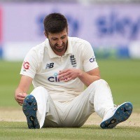 Mark Wood set to miss Headingley Test with jarred shoulder