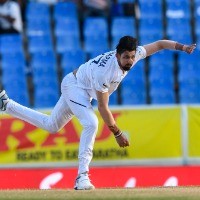 Ishant needs a couple of games to get back into rhythm: Mhambrey