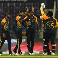 Perfect with the ball but shaky with the bat, Sri Lanka get off the mark