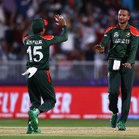 Bangladesh face Oman puzzle, Scotland aim to cement top spot against PNG