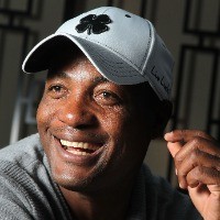 Lara expects Kolkata to "destroy" Bangalore in Eliminator