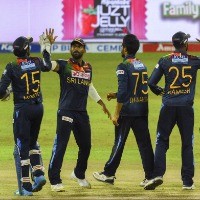 Sri Lanka beat depleted India by 4 wickets to keep series alive