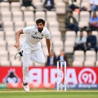 Injured Ishant expected to recover for England Tests