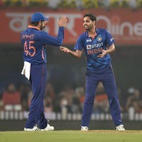 Not sure what kind of a future Bhuvneshwar Kumar has anymore: Sunil Gavaskar