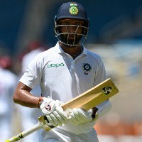 Pujara should have rotated the strike a little more, reckons Steyn