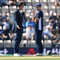 Former captains 'embarrassed' at England's Ashes surrender