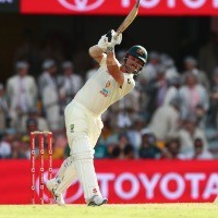 Rapid-fire Head grasps Ashes chance with both hands