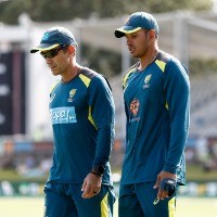Langer will feel like guys in the team are stabbing him in the back: Khawaja