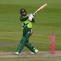 Misbah not worried of Hafeez's form ahead of England tour