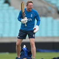 Collingwood feels England players "deserve medals, not criticism" for getting through Ashes