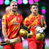 Livingstone fires Phoenix into Hundred final