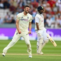 Quick wickets keep England in front after stubborn Rahane, Pujara stand: As it happened
