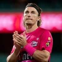 Curran, Manenti ruled out of BBL 2021-22