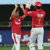 Reports: Lucknow IPL franchise to sign Rahul, Stoinis and Bishnoi