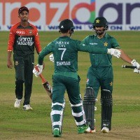 Bangladesh's losing streak continues as Pakistan eke out a hard-fought win