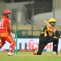 Zazai, Wells propel Peshawar to their fourth PSL final