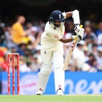 England unscathed at Stumps in 388-run chase - As it happened