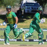 South Africa thrash listless India to seal series 2-0