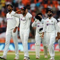 Stern test awaits Williamson and Taylor against formidable Indian bowling unit