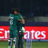 Clinical Pakistan decimate India to end World Cup streak in style