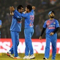 VVS Laxman backs Yuzvendra Chahal, Kuldeep Yadav to regain confidence in Sri Lanka