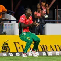 Sherfane Rutherford leaves SRH's bubble after father's death