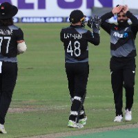 NZ bags convincing victory to keep series alive