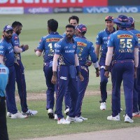 Nowhere near best, but MI are still in the competition, says Shane Bond