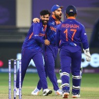 India don't play fearless brand of cricket in ICC events: Hussain