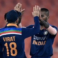 "Pandya needs to start bowling to give India balance"