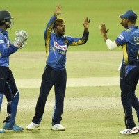 SL survive Markram, Van der Dussen onslaught to go 1-0 up