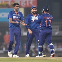 Clinical India take unassailable lead: As it happened 