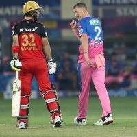 Morris knows he hasn't done well in the second half - Sangakkara