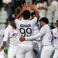 Bowlers strike gold as India take control in Mumbai