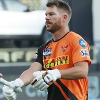 Warner was not the only experienced player we left back at hotel: Bayliss